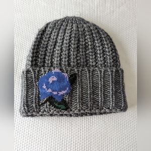 Free People 'Everything Rosy' Beanie Winter warm Hat (Grey).